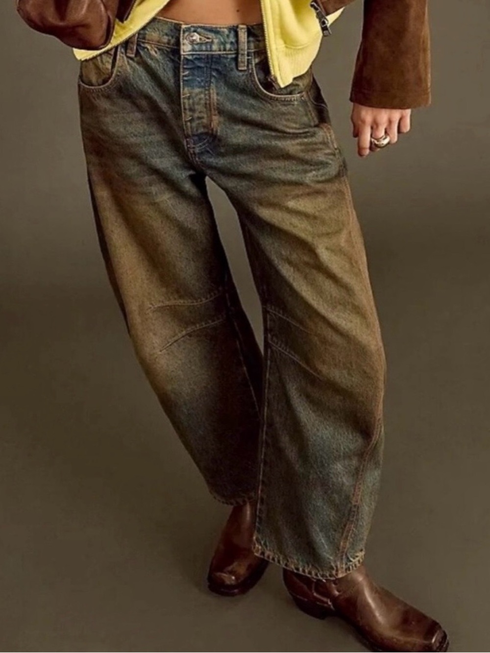 WE THE FREE mid rise barrel jeans. Lost in the Desert. NWT.